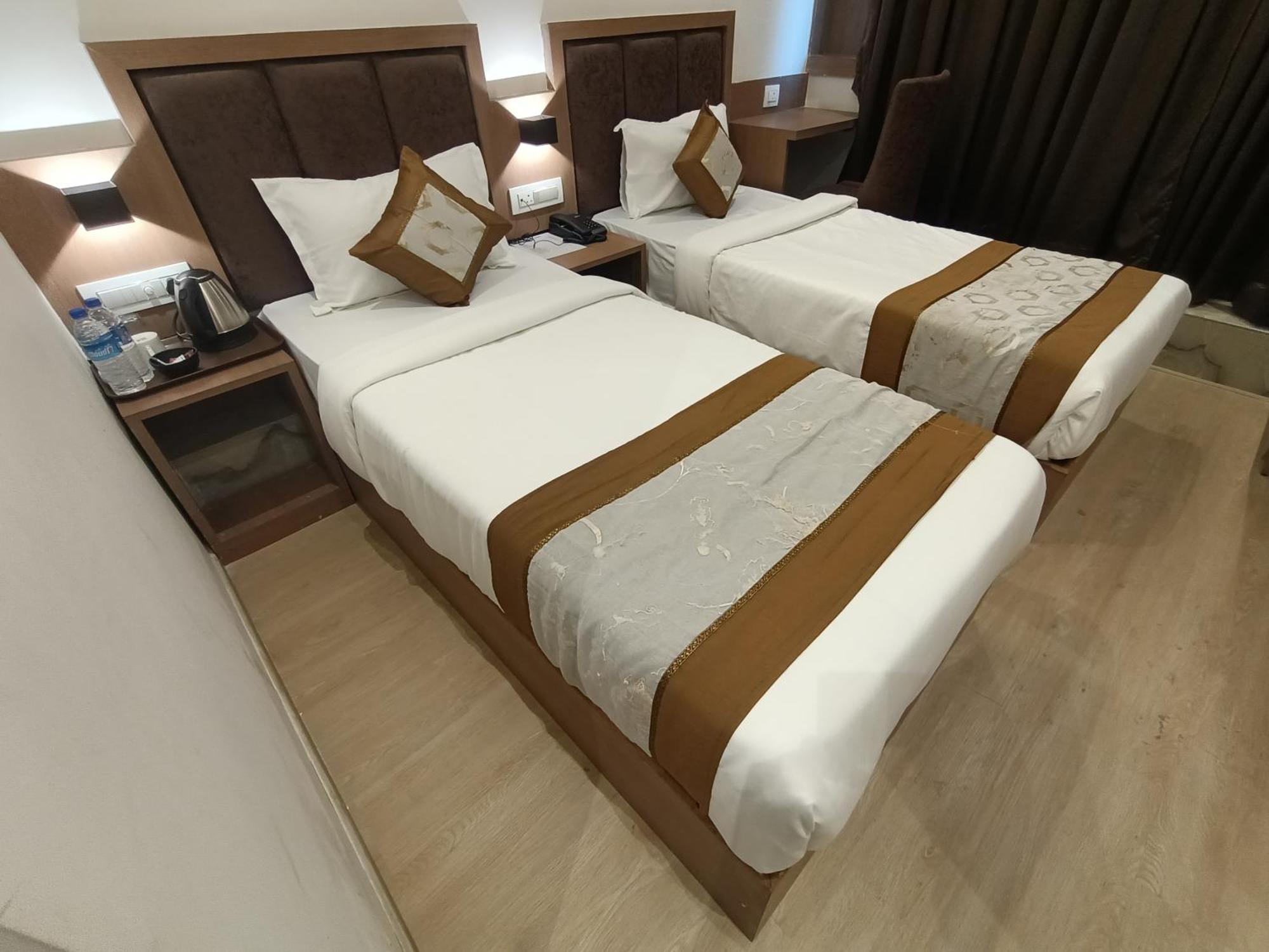 Hotel Beverly Palace Santacruz - Near Bkc - Mumbai Airport T1 Exterior photo